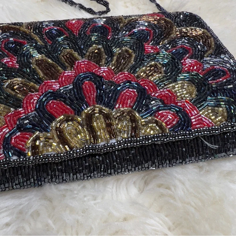 Vintage art deco style sparkling beaded formal purse/clutch - Picture 11 of 16